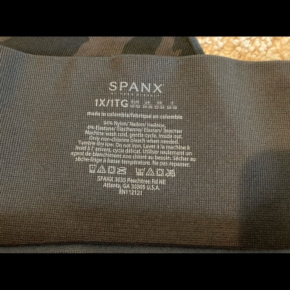 Spanx Look At Me Now Seamless Crop Leggings XL Black Camo - Picture 11 of 14